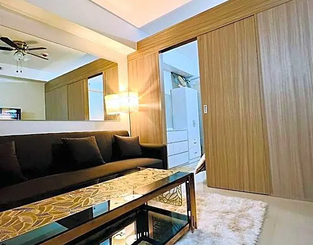 ホテル Shore 2 Residences Tower 2 マニラ市